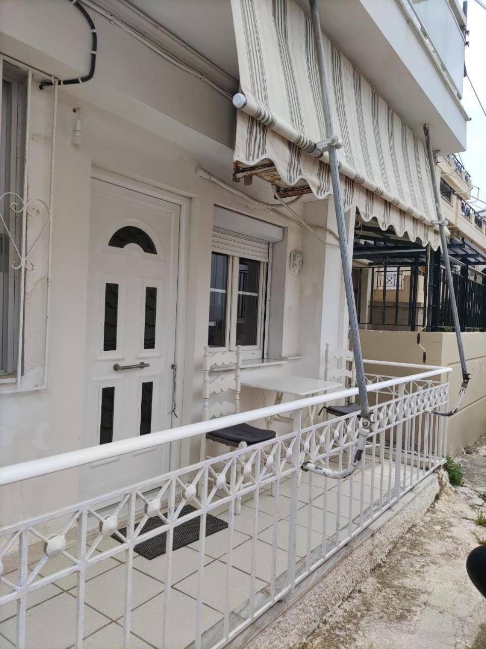 Sissy Apartment Vrachati Ngoại thất bức ảnh
